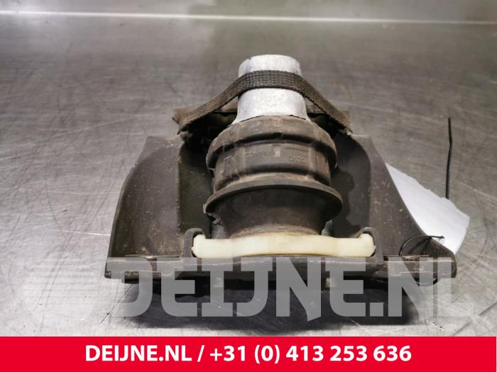 Gebruikte Motorrubber Volvo V90 Cross Country (PZ) 2.0 D4 16V AWD Prijs € 25,00 Margeregeling aangeboden door van Deijne Onderdelen Uden B.V.