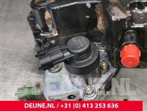 Volvo XC70 Kraftstoffpumpe Mechanisch O104785 foto 3