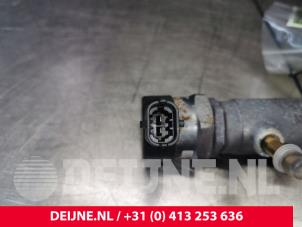 Volvo XC70 Einspritzdüse (Einspritzer) O104820 foto 3