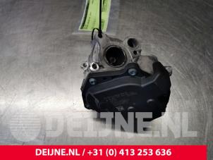 Mercedes Sprinter EGR Klep O104853 foto 2