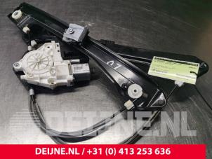 Gebruikte Ruitmechaniek 4Deurs links-voor Volkswagen Jetta IV (162/16A) 1.2 TSI Prijs € 50,00 Margeregeling aangeboden door van Deijne Onderdelen Uden B.V.