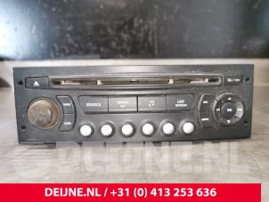 Gebruikte Radio Citroen Berlingo 1.6 Hdi 16V 90 Prijs € 60,50 Inclusief btw aangeboden door van Deijne Onderdelen Uden B.V.