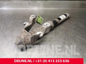 Gebruikte Schokdemper links-achter Volvo V90 II (PW) 2.0 D4 16V Prijs € 50,00 Margeregeling aangeboden door van Deijne Onderdelen Uden B.V.