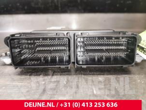 Volvo V60 Engine management computer O105099 photo 2