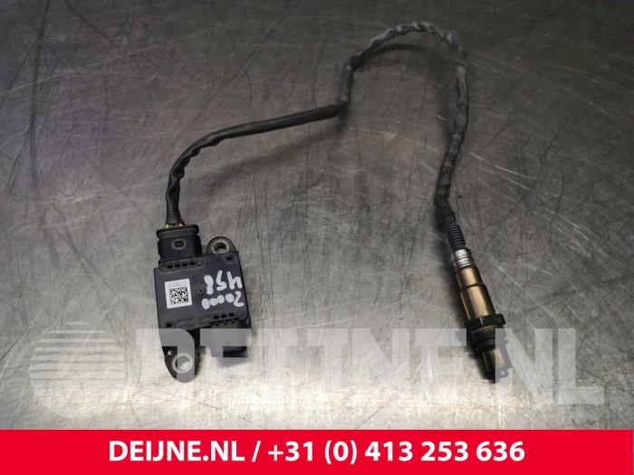 Gebruikte Lambda Sonde Volvo V60 II (ZW) 2.0 D3 16V Prijs € 125,00 Margeregeling aangeboden door van Deijne Onderdelen Uden B.V.