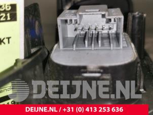 Volkswagen Caddy Spiegel Schakelaar O105113 foto 3