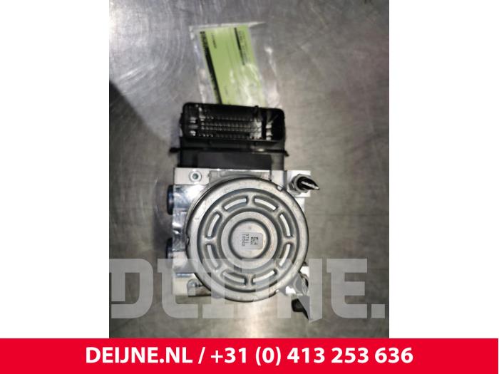 Volvo V90 ABS Pomp O105178