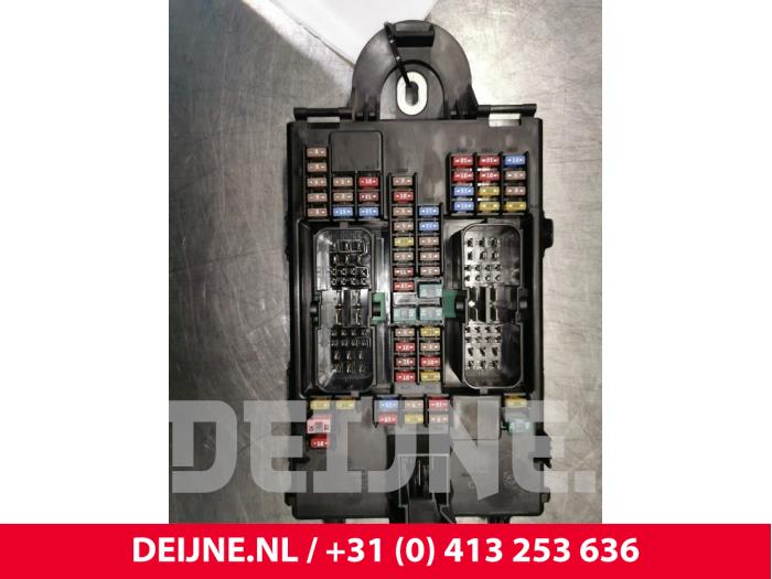 Volvo V90 Sicherungskasten O105180