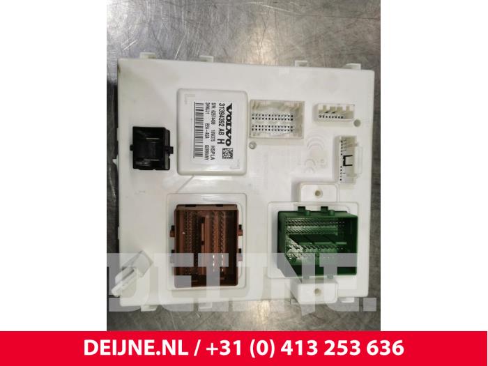 Gebruikte CEM (module) Volvo V90 II (PW) 2.0 D4 16V Prijs € 200,00 Margeregeling aangeboden door van Deijne Onderdelen Uden B.V.