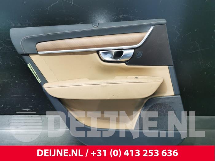 Volvo V90 Türverkleidung 4-türig links hinten O105197