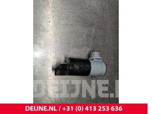 Volvo V90 Ruitensproeierpomp voor O105231 foto 3