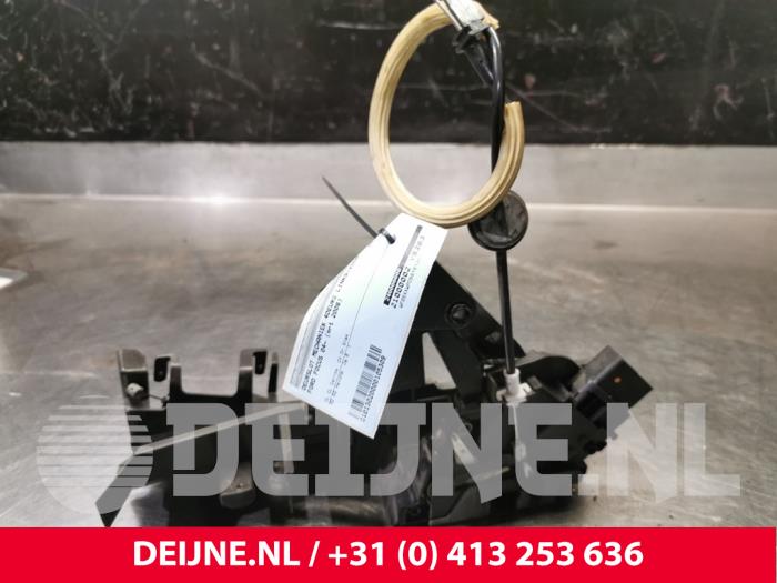 Ford Focus Türschlossmechanik 4-türig links vorne O105309