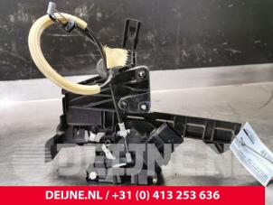 Ford Focus Türschlossmechanik 4-türig links hinten O105308 foto 2