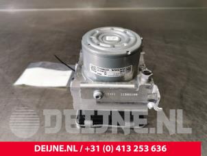 Volvo V90 ABS Pomp O105380 foto 3