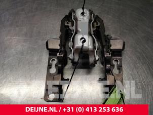 Volvo V90 Motorhaube Scharnier O105387 foto 3