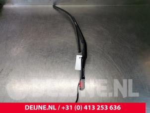 Volvo V90 Ruitenwisserarm voor O105406 foto 2