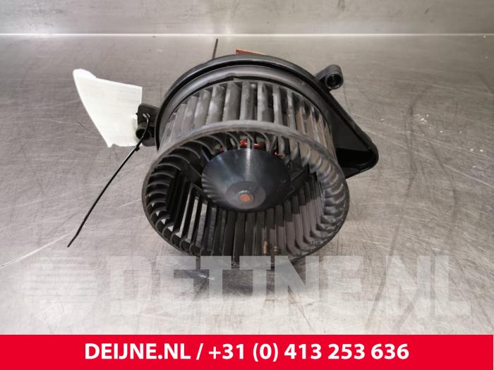 Audi A4 Kachel Ventilatiemotor O105439