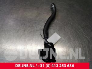 Mercedes Vito Oil fill pipe O105442 photo 2