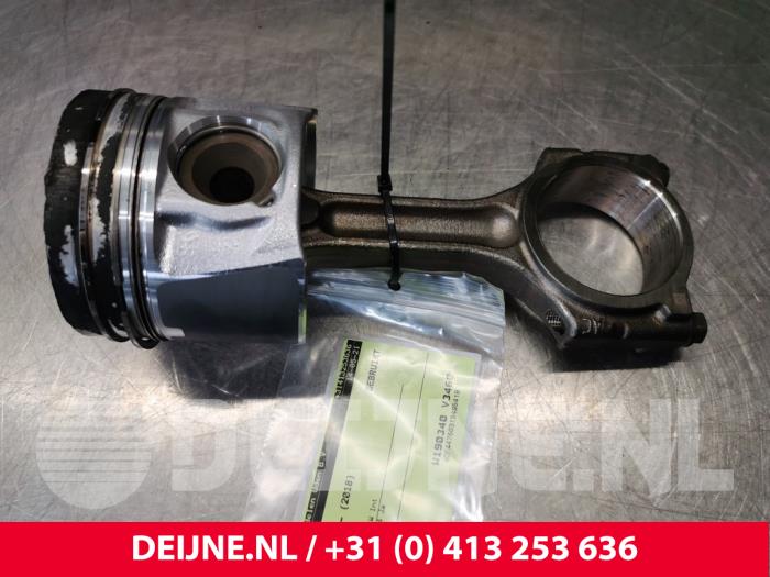 Gebruikte Zuiger Mercedes Vito (447.6) 1.6 109 CDI 16V Prijs € 121,00 Inclusief btw aangeboden door van Deijne Onderdelen Uden B.V.