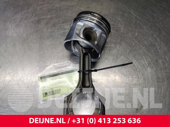 Gebruikte Zuiger Mercedes Vito (447.6) 1.6 109 CDI 16V Prijs € 121,00 Inclusief btw aangeboden door van Deijne Onderdelen Uden B.V.