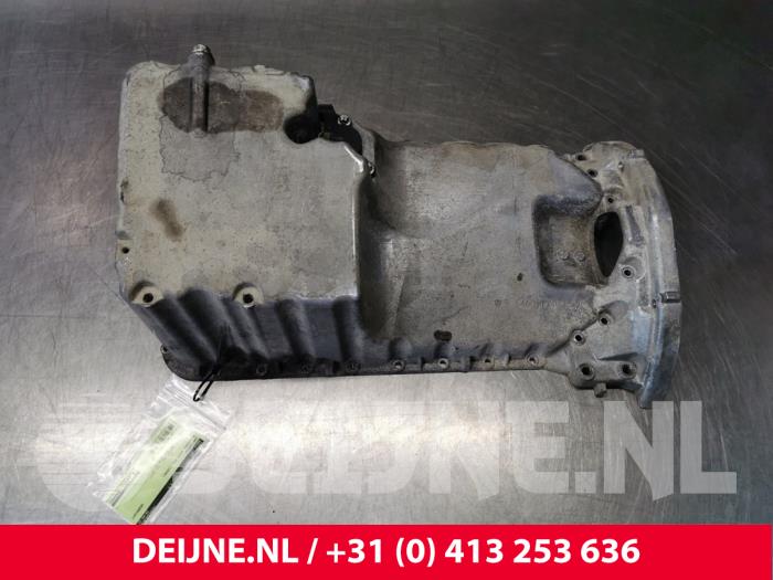 Używane Carterpan Mercedes Vito Cena € 96,80 Z VAT oferowane przez van Deijne Onderdelen Uden B.V.