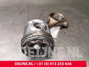 Iveco Daily Piston O105476 photo 2