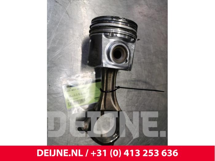 Gebruikte Zuiger Iveco New Daily IV 35C12V, 35C12V/P, 35S12V, 35S12V/P Prijs € 121,00 Inclusief btw aangeboden door van Deijne Onderdelen Uden B.V.
