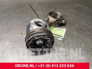 Iveco Daily Kolben O105477 foto 3