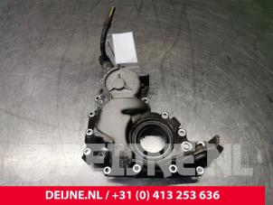 Gebruikte Oliepomp Iveco New Daily IV 35C12V, 35C12V/P, 35S12V, 35S12V/P Prijs € 121,00 Inclusief btw aangeboden door van Deijne Onderdelen Uden B.V.