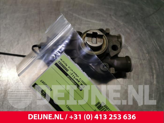 Gebruikte Opvoerpomp Mercedes E-Klasse Prijs € 42,35 Inclusief btw aangeboden door van Deijne Onderdelen Uden B.V.