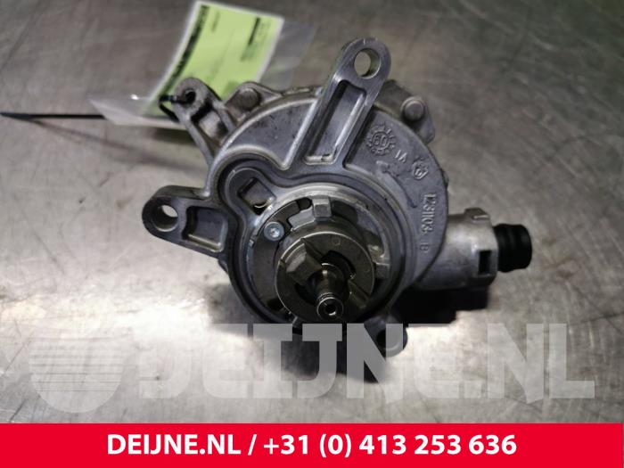 Gebruikte Vacuumpomp (Diesel) Volvo XC70 (BZ) 2.4 D5 20V 205 AWD Prijs € 50,00 Margeregeling aangeboden door van Deijne Onderdelen Uden B.V.