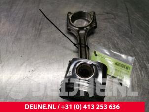 Volvo V70 Zuiger O105619 foto 2