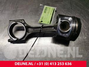 Volvo V70 Zuiger O105619 foto 3