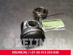 Volvo V60 Piston O105636 photo 2