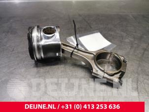 Volvo V60 Piston O105637 photo 2