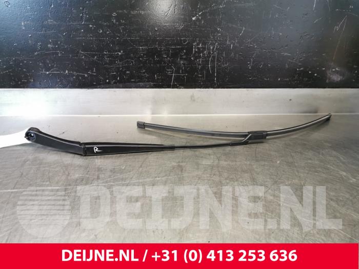 Volkswagen ID.3 Scheibenwischerarm vorne O105652