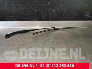 Volkswagen ID.3 Front wiper arm O105652 photo 2