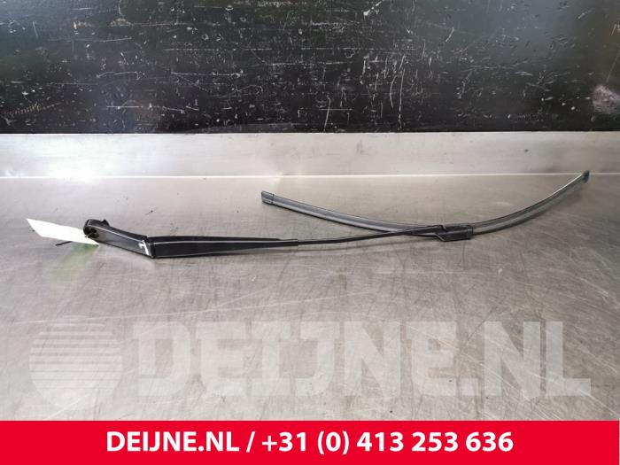 Volkswagen ID.3 Scheibenwischerarm vorne O105653