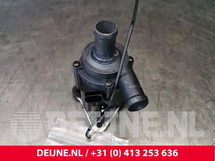 Volvo V70 Zusätzliche Wasserpumpe O105706