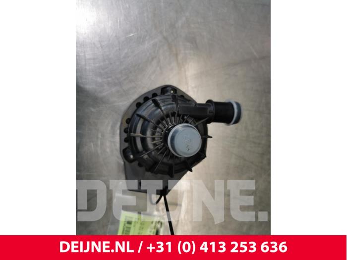 Volkswagen ID.3 Additional water pump O105906