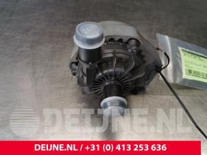 Volkswagen ID.3 Additional water pump O105906 photo 2