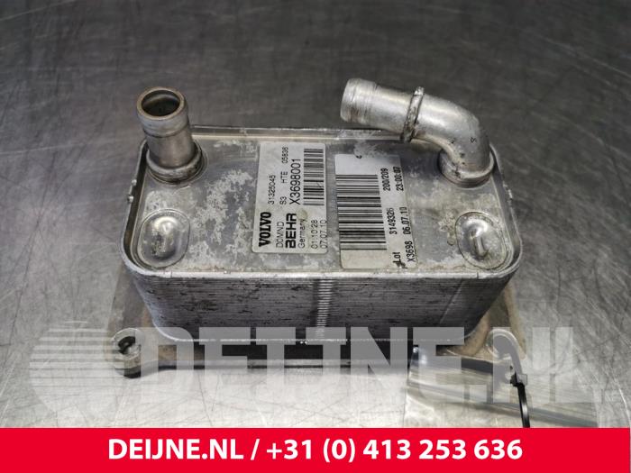 Volvo XC70 Oliekoeler O105951