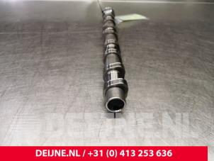 Mercedes Sprinter Camshaft O105985 photo 3