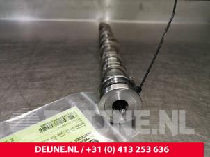 Mercedes Sprinter Camshaft O105985 photo 2