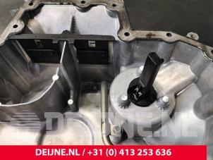 Volkswagen Touareg Sump O106056 photo 2