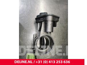 Gebruikte Gasklephuis Volkswagen Touareg (7LA/7L6) 5.0 TDI V10 Prijs € 40,00 Margeregeling aangeboden door van Deijne Onderdelen Uden B.V.