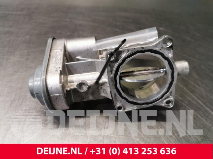 Volkswagen Touareg Throttle body O106063