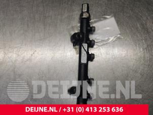 Volvo V40 Einspritzdüse (Einspritzer) O106082 foto 4