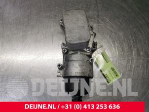 Ford Fiesta Oil filter housing O106084 photo 2