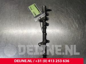 Fiat Doblo Fuel injector nozzle O106142 photo 3